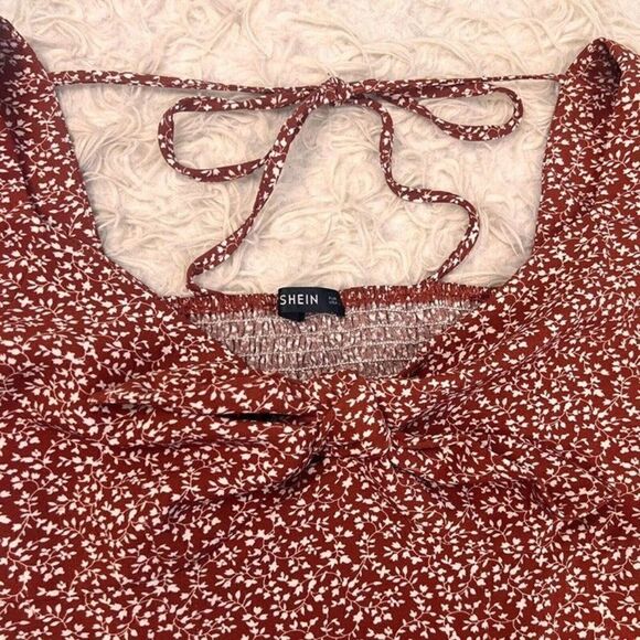 SHEIN Womens Red Floral Smocked Cut Out Tie Front Crop Top Bohemian NWOT Large - Picture 12 of 12